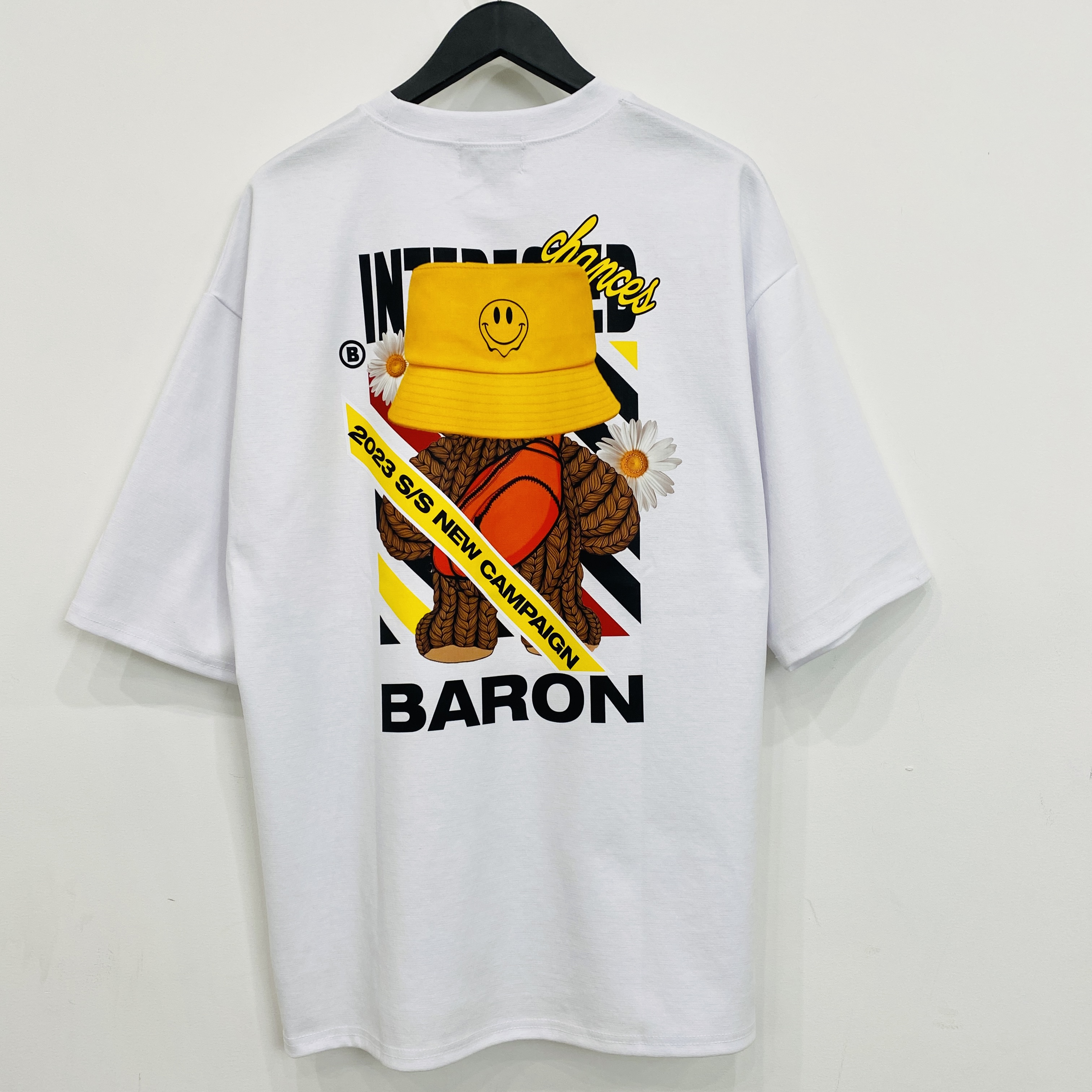 【BARON】韓国ストリート /  オーバーサイズTシャツ / ドールベア / クマ /  ロゴ / ホワイト